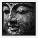 Portrait de Sérénité : Visage de Bouddha en Noir et Blanc